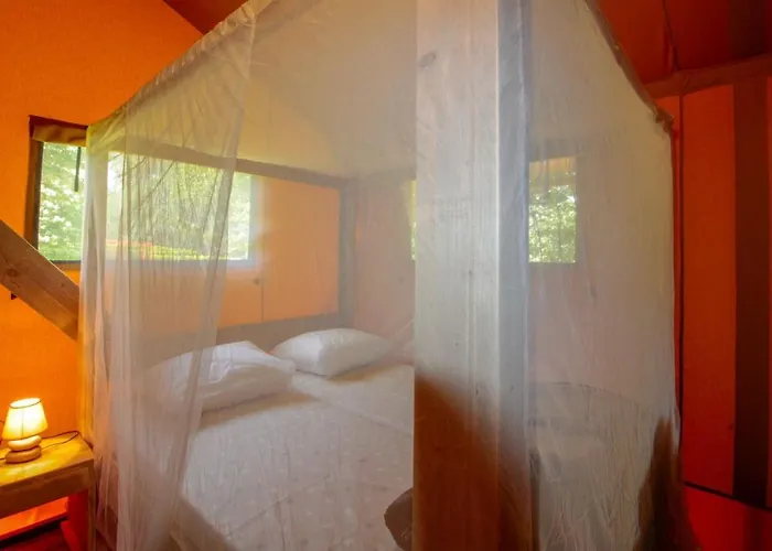 Parc De La Draille مكان تخييم سويلاك