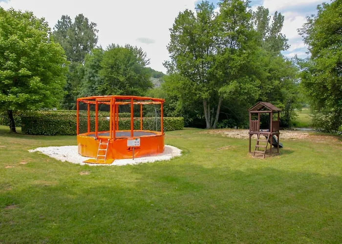 Parc De La Draille مكان تخييم *